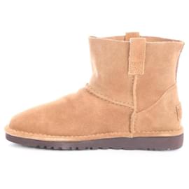 Ugg-Ankle Boots-Brown
