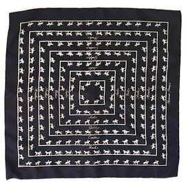 Hermès Pañuelo estampado caballo negro Negro