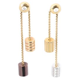 Boucheron Brincos de borla de ouro Dourado