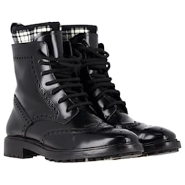 Dior-Dior D-Order niedrige Stiefel aus schwarzem Lackleder-Schwarz