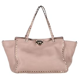 Valentino Garavani-Valentino Garavani Medium Rockstud Tote Bag in Blush Pink calf leather Leather-Pink