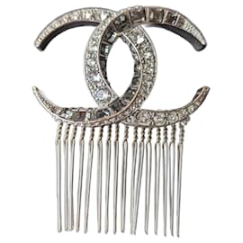 Chanel-CC B15Forcina per capelli in cristallo argento con logo C Dubai Moon Collection-Argento