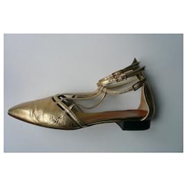 Chanel-CHANEL Flat gold leather ballet flats T41 Bon état général-Golden