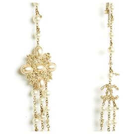 Chanel-Chanel 2015 Collar de hilo de perlas de Salzburgo-Dorado