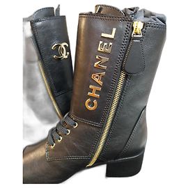 Bottines Chanel en cuir noir Noir