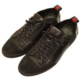 Louis Vuitton Scarpe da ginnastica da uomo in pelle nera e pelle scamosciata, scarpe da ginnastica stringate 8 Nero