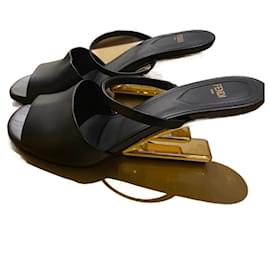 Fendi-Sandals-Black