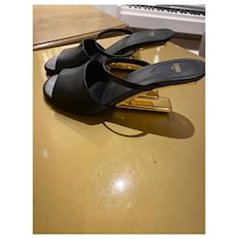 Fendi-Sandals-Black