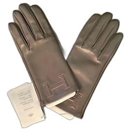 Hermès-Hermès glazed lambskin glove-Black