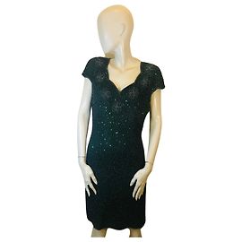Autre Marque Robe courte perlée vert foncé Vert foncé