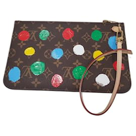 Louis Vuitton-Louis Vuitton Pochette Pouch limited edition by Yayoi Kusama 2023.-Brown