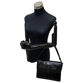 Yves Saint Laurent-Leather Logo Handbag-Black