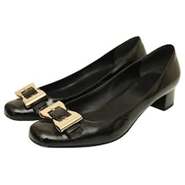 Gucci-Gucci preto couro envernizado tom dourado fivela de salto baixo bombas sapatos tamanho 37.5-Preto