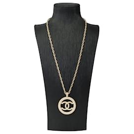 Joias CHANEL CC em metal dourado - 101539 Dourado