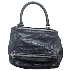 Givenchy-Givenchy Pandora Mittelgroße Tasche aus schwarzem Leder-Schwarz