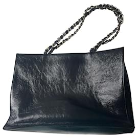 Chanel-Chanel Jumbo Einkaufstasche XL aus schwarzem Leder-Schwarz