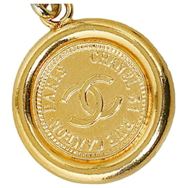 Chanel-Cinturón de eslabones con medallón CC dorado de Chanel-Dorado