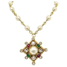 Chanel-VINTAGE CHANEL NECKLACE GRIPOIX PENDANT PEARLS AND GLASS CABOCHONS NECKLACE-Golden