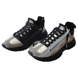 BASKETS SPECTRE GIVENCHY BASKETS. Noir Blanc Gris