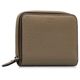 Fendi-Fendi Gray Leather Bifold Compact Wallet-Grey