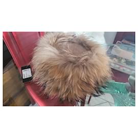 Yves Salomon-Fox and suede fur hat-Beige