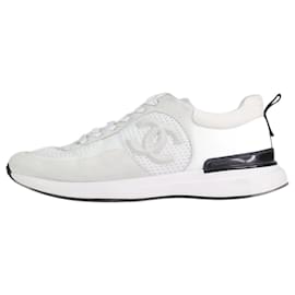 Chanel-White lace up CC trainers with reflective detail - size EU 40.5-White