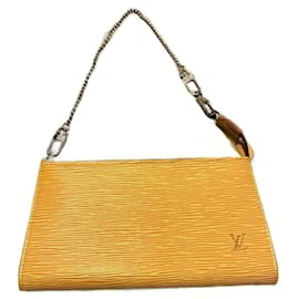 Louis Vuitton-Pochette-Accessoire-Gelb,Gold hardware