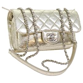 Chanel-CHANEL Bolsa de Ombro com Corrente Matelassê Couro Ouro CC Auth 57068NO-Dourado