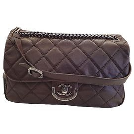 Bolsa de ombro Chanel Easy Flap couro de bezerro marrom Marrom