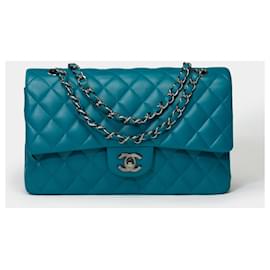 Chanel-Sac Chanel Timeless/Classic in Blue Leather - 101552-Blue