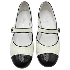 Chanel-Chanel Cap Toe Mary Janes in White Leather-White