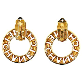 Chanel-Boucles d'oreilles à clip avec bague à logo découpé vintage doré Chanel-Doré