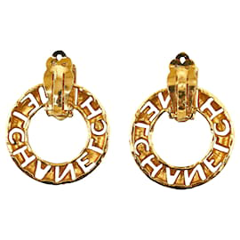 Chanel-Chanel Gold Vintage Cut-Out Logo Ring Drop Clip-On Earrings-Golden