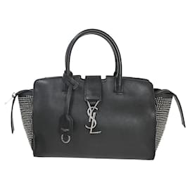 Yves Saint Laurent Downtown Preto