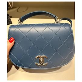 Chanel-Borsa Chanel con patta blu-Blu navy