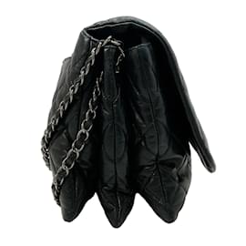 Chanel-Chanel 2009-2010 Bolsa maxi de couro de pele de cordeiro preta com aba única-Preto