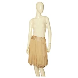 Diane Von Furstenberg-Diane Von Furstenberg Jupe portefeuille plissée en dentelle de soie de couleur beige Leanne 2-Beige