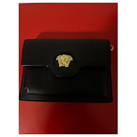Versace-Versace Medusa Crossbody Bag-Black,Golden