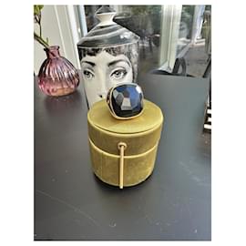 Pomellato-Victoria-Black