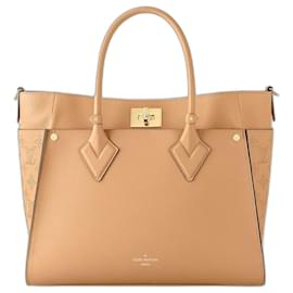 Louis Vuitton-LV on My side handbag GM-Beige
