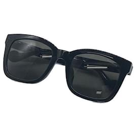 Moncler Sunglasses Black Black