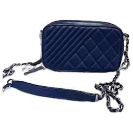 Chanel-Bolsas CHANEL T.  Couro-Azul