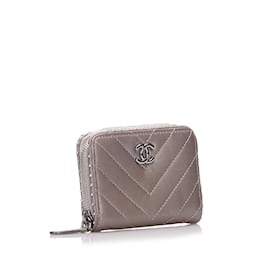 Chanel-CHANEL Bolsas clutchCouro-Cinza