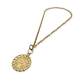 Chanel-Vintage Gold Metal Chain Necklace CC Logo Medallion-Golden