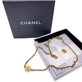Chanel-JAHRGANG 1970Lange Medaillon-Münzen-Halskette aus goldfarbenem Metall-Golden