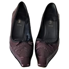 Prada-chaussures Prada-Bordeaux