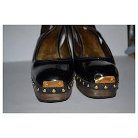 Miu Miu-scarpe-Nero