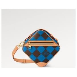 Louis Vuitton-LV Chess Messenger novo-Azul