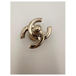 Chanel-Cierre giratorio CC original de CHANEL Oro pulido-Dorado