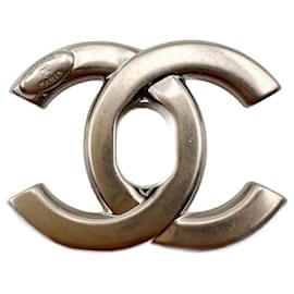 Chanel-Cierre giratorio CC original de CHANEL.-Gris